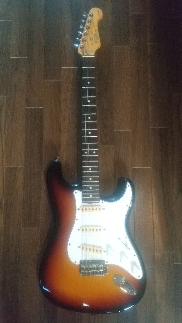 FGN j standard jst サンバースト ストラト