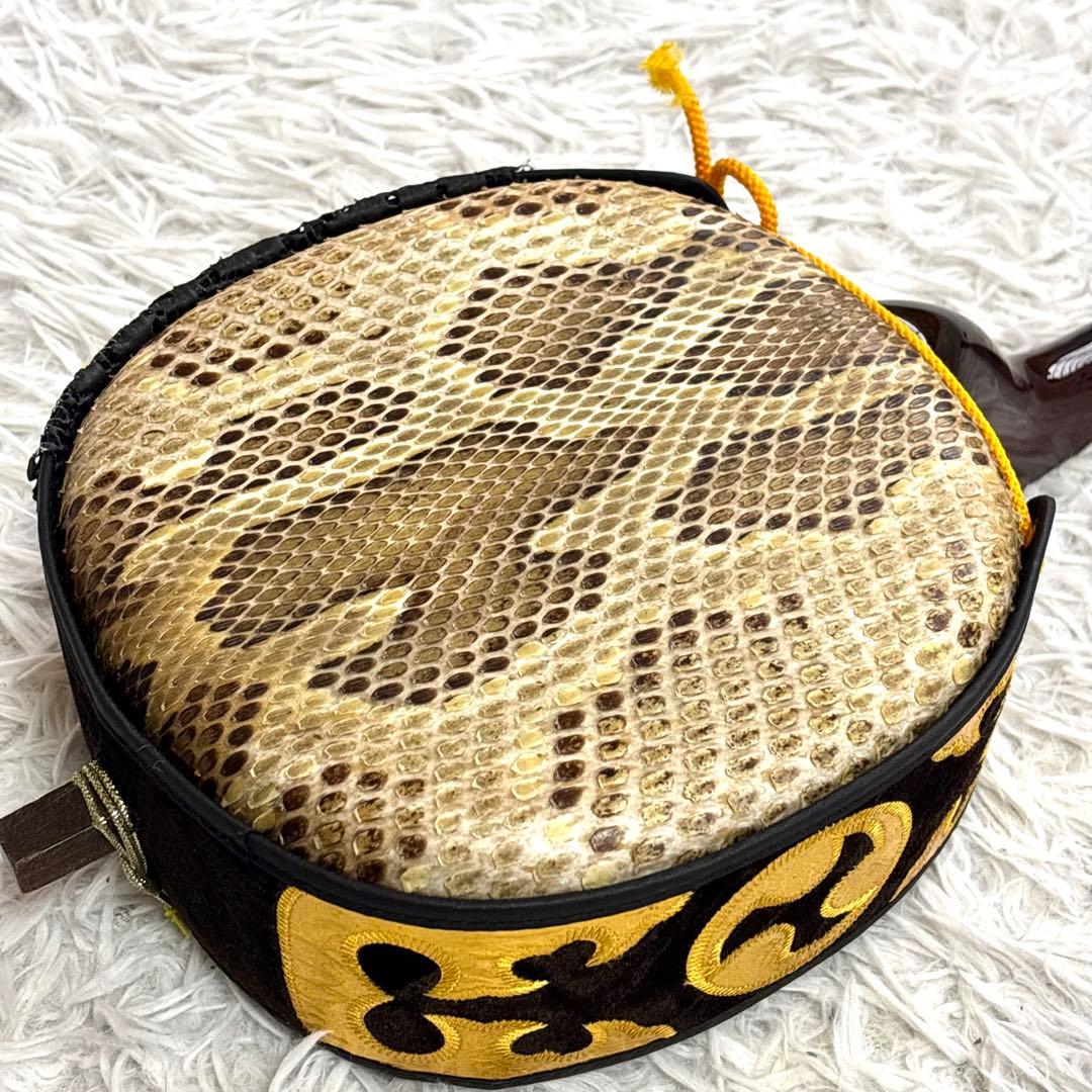 ✨極美品✨沖縄 三線 本蛇革 強化張り 黒塗り棹 ハードケース 爪 本蛇皮