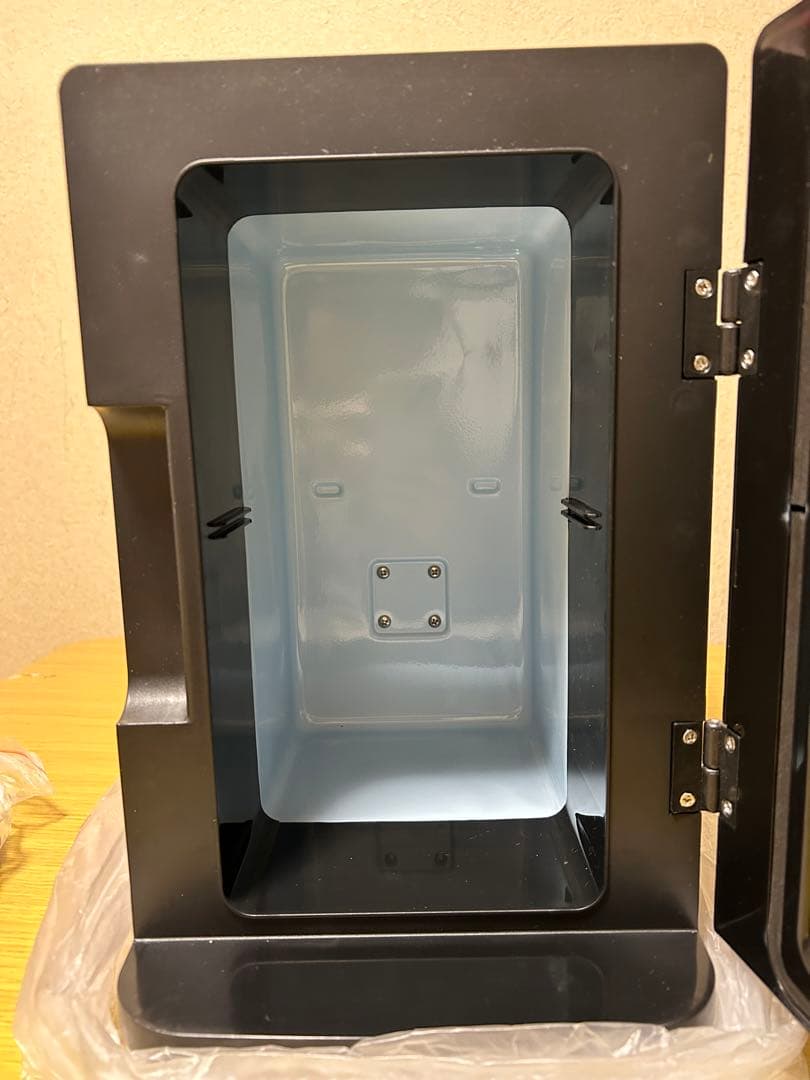 未使用　ポータブル　保冷温庫　8ℓ 車でも使える2電方式　サンリオ