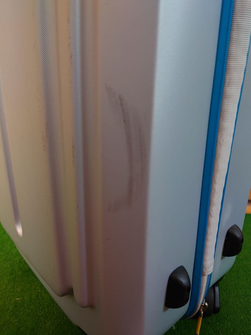 イノベーター　スーツケース　機内持ち込みサイズ