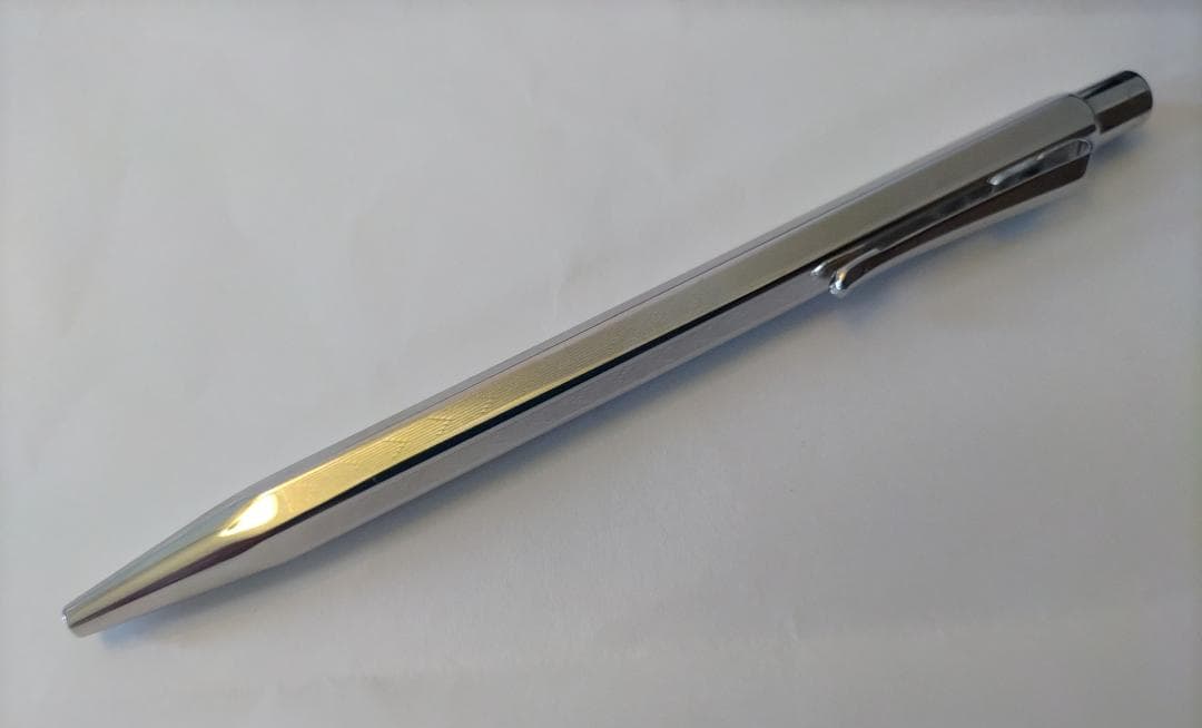 CARAN D'ACHE ボールペン本体 シルバー