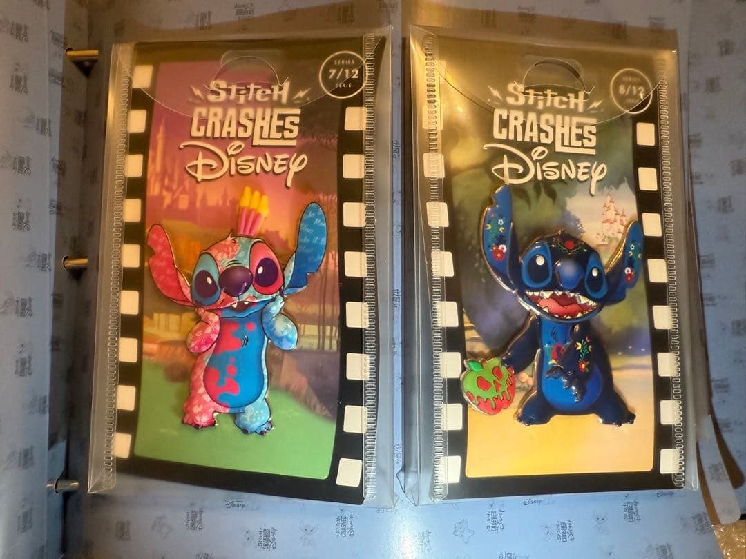 ディズニー　ピンバッジ　スティッチ　クラッシーズ　コンプリート　フォルダ付き