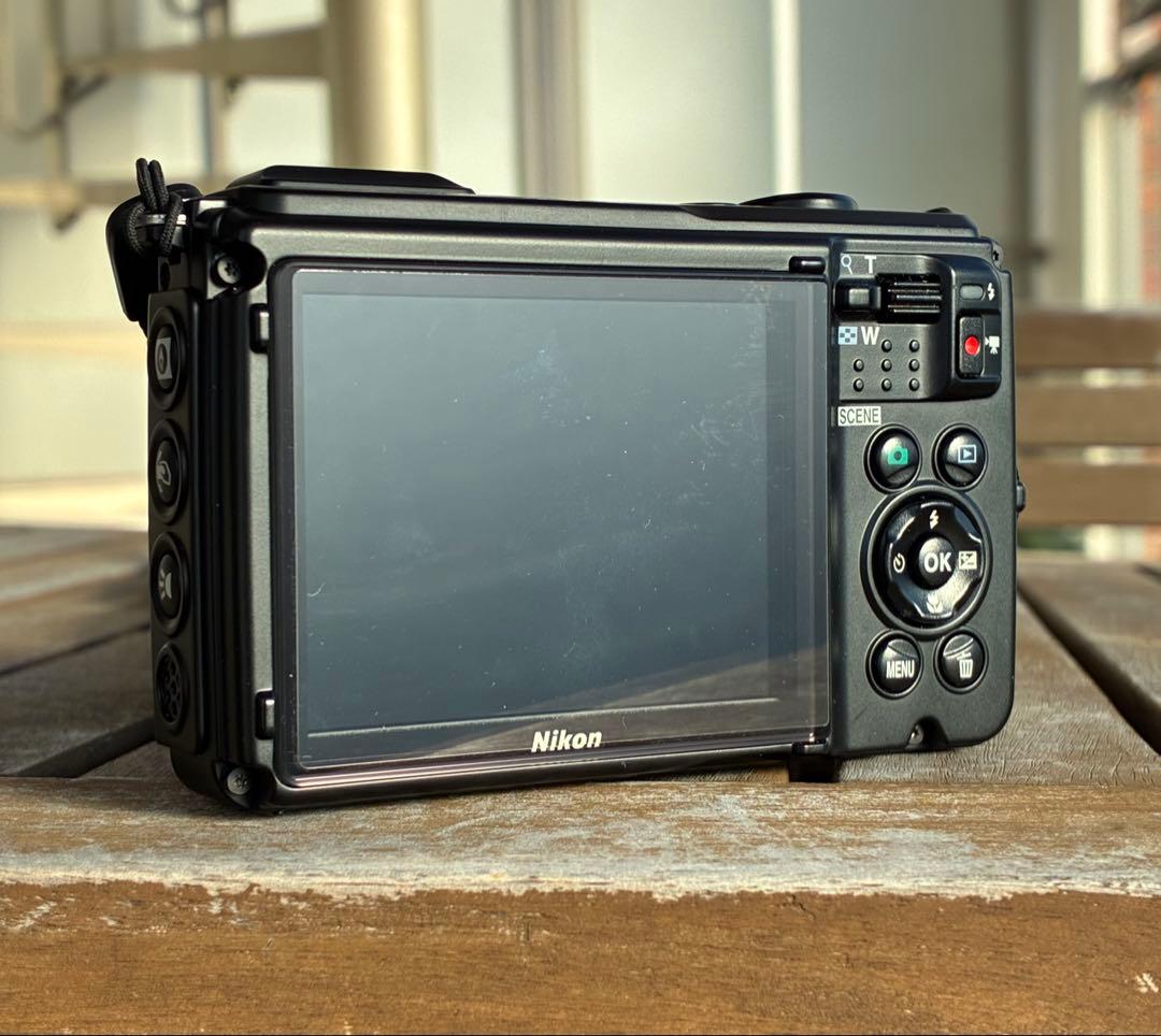 Nikon COOLPIX W300防水デジタルカメラ