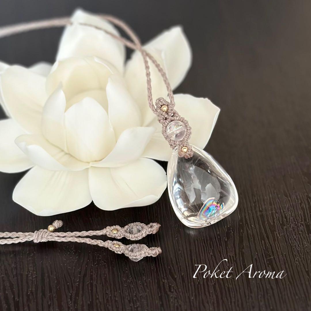 『夢綺』虹入りアイリスクォーツのマクラメペンダントネックレス