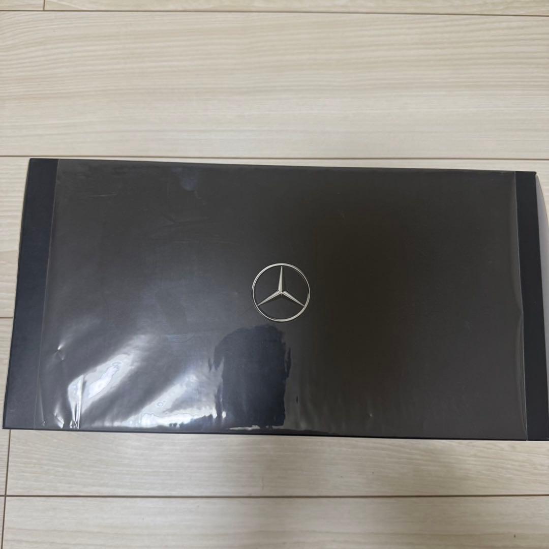 ノレブ 1/18 メルセデス Aクラス W177 純正特注 デジタル白