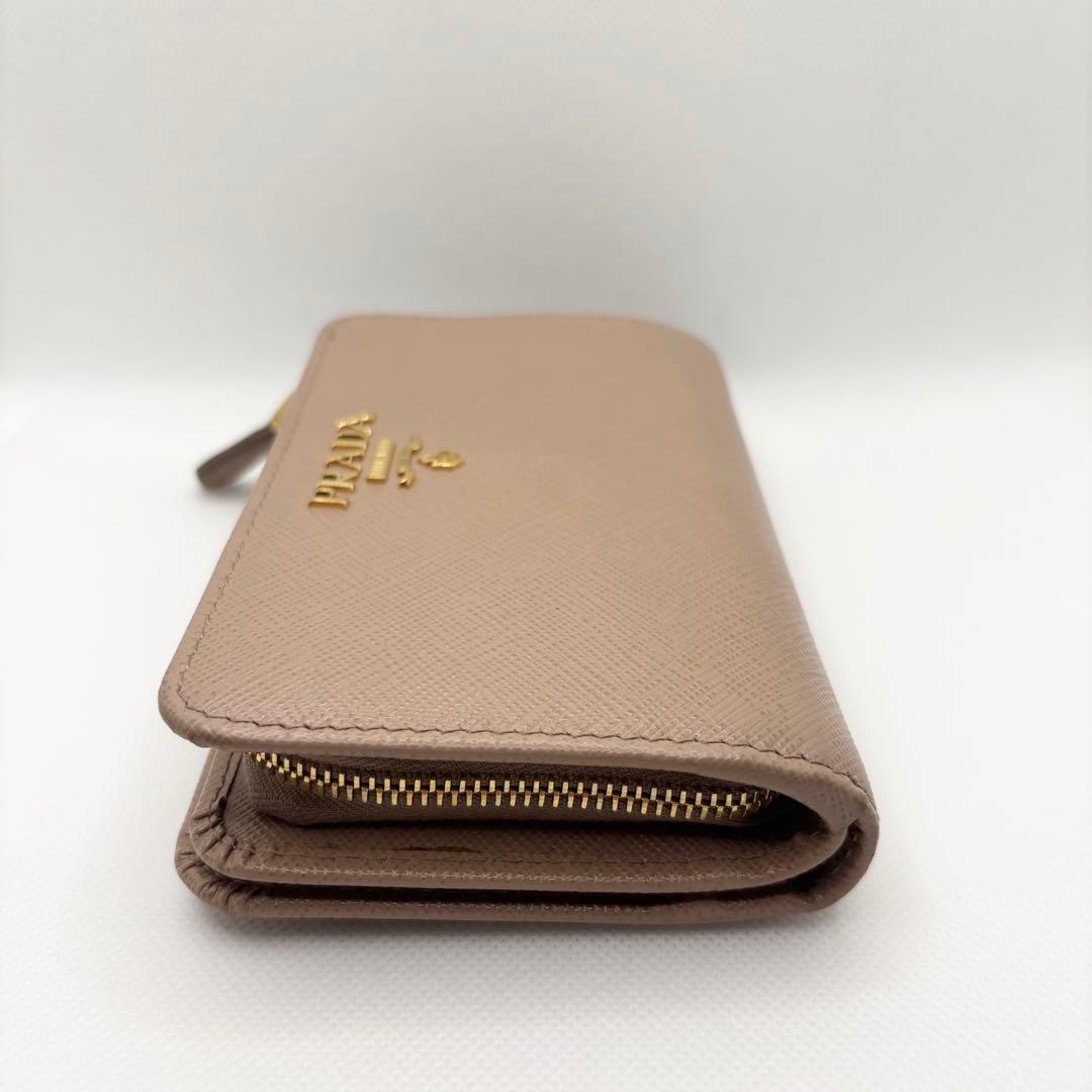 【美品】数回のみ使用 プラダ PRADA 二つ折り財布 サフィアーノレザー財布