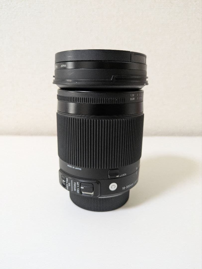 SIGMA　16-300mm　3.5-6.3 DC 72mm