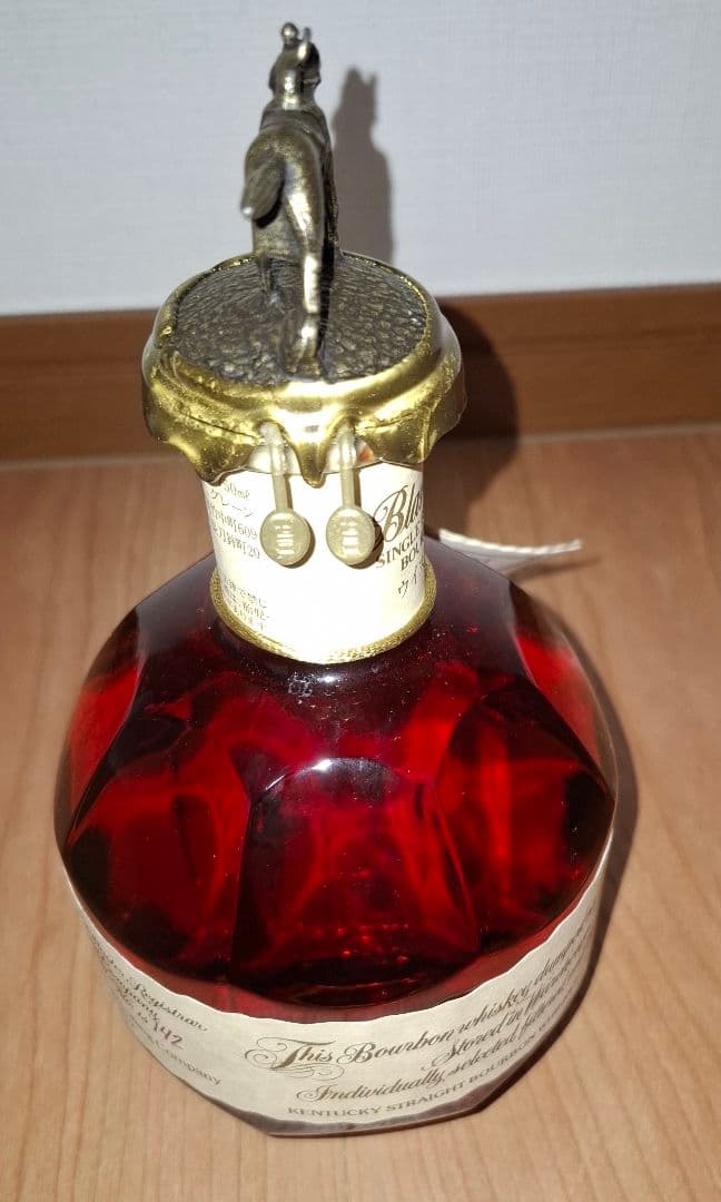 ブラントン　 シングルバレルバーボン 46.5%(ガッツポーズ)