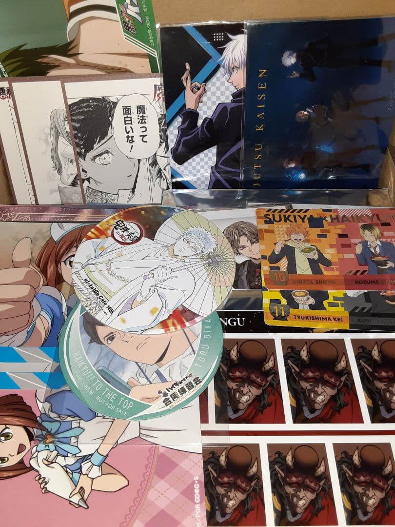 ② アニメグッズ 紙類・薄物 大量 まとめ売り 300点