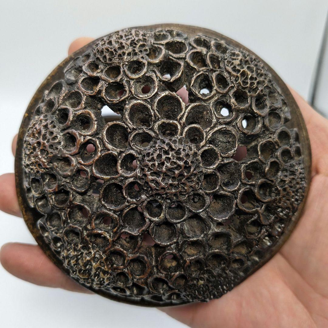 菊彫象耳三足香炉 備前焼？ 合箱 置物 インテリア 細工物 工芸品 香道具 在銘