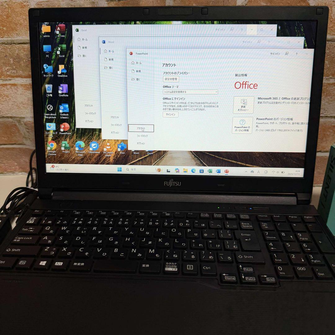 美品富士通ノート PC Core i7 SSD メモリ8GB Windows11