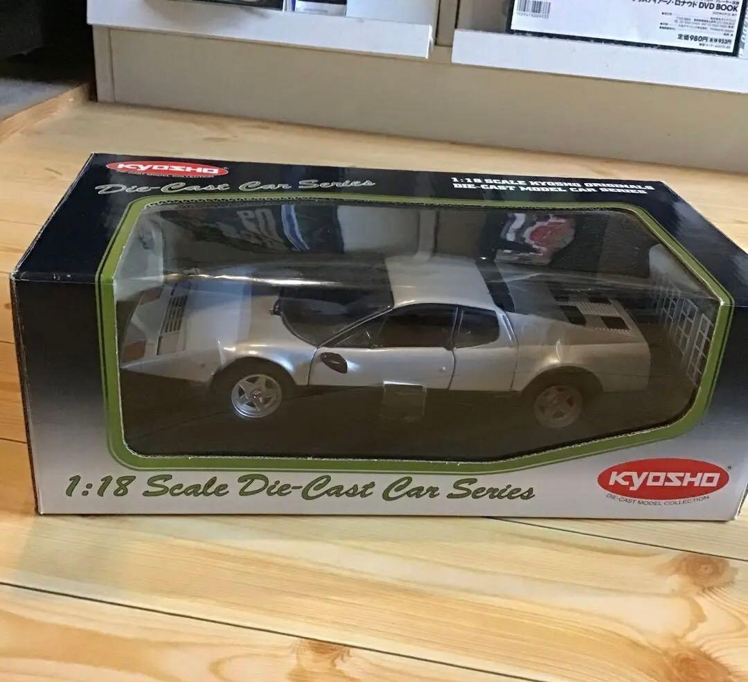 京商 KYOSHO 1/18スケール　フェラーリ512 BB （シルバー）