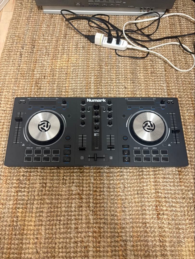 Numark DJコントローラー mixtrack 3 ヌマーク ニュマーク