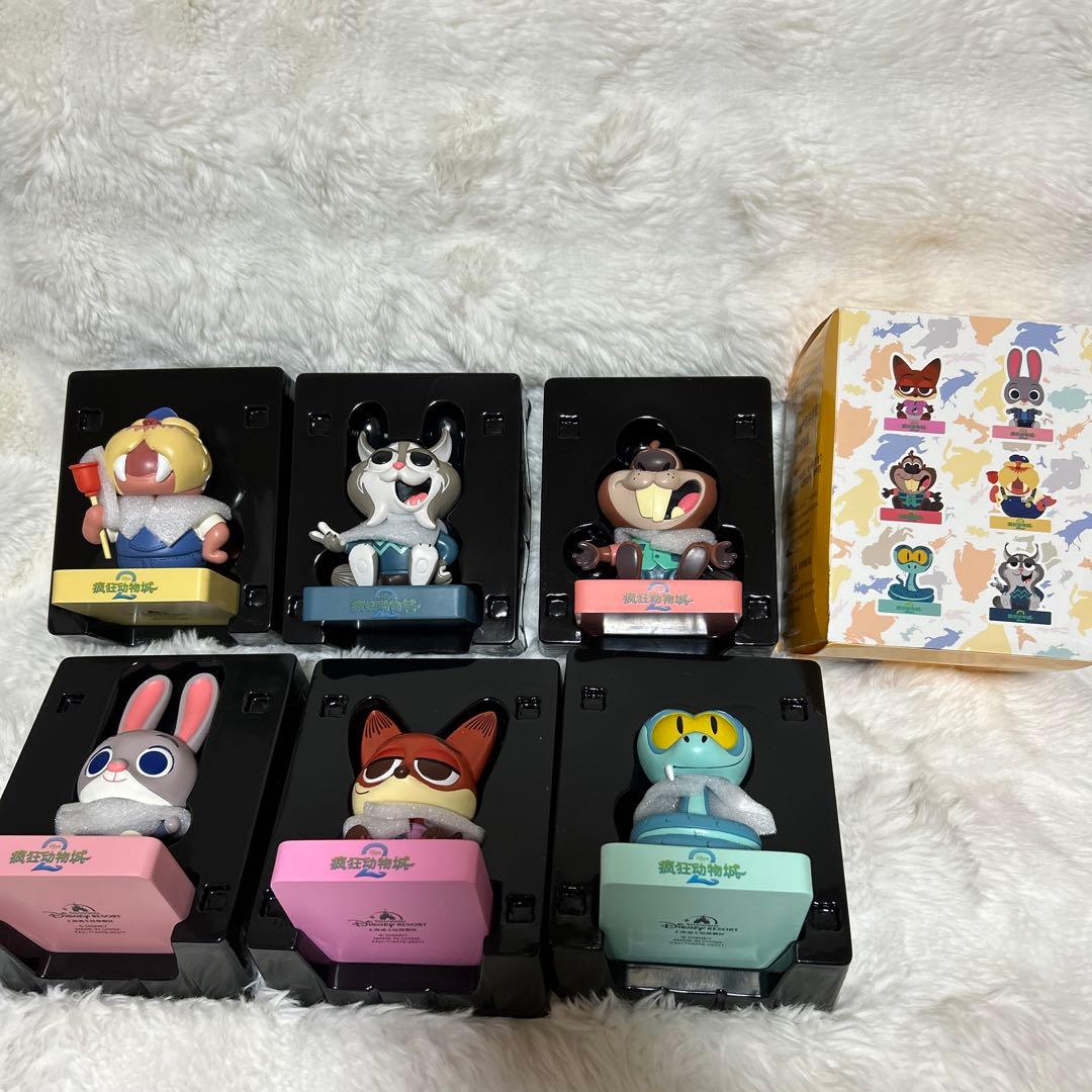 上海ディズニー　ズートピア2 陶器　揺れるフィギュア　コンプリートセット