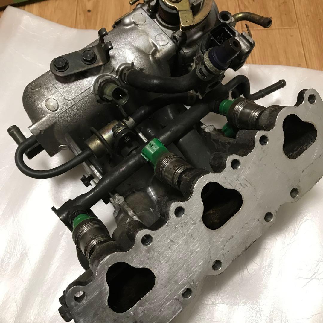 インテークマニホールド スロットルポデー、サーモハウジングセット