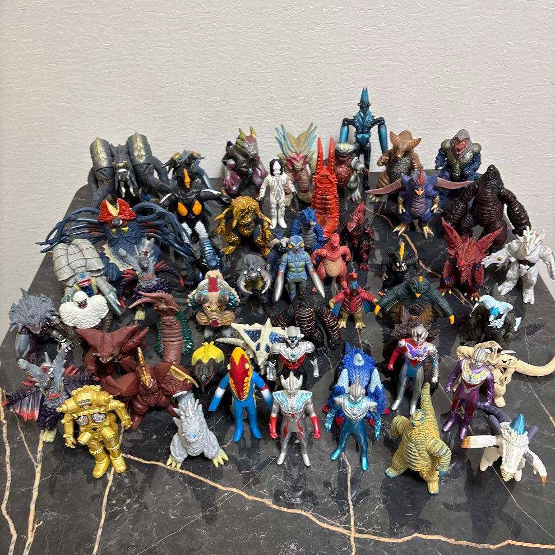 ウルトラマン　フィギア　怪獣　大量　まとめ売り
