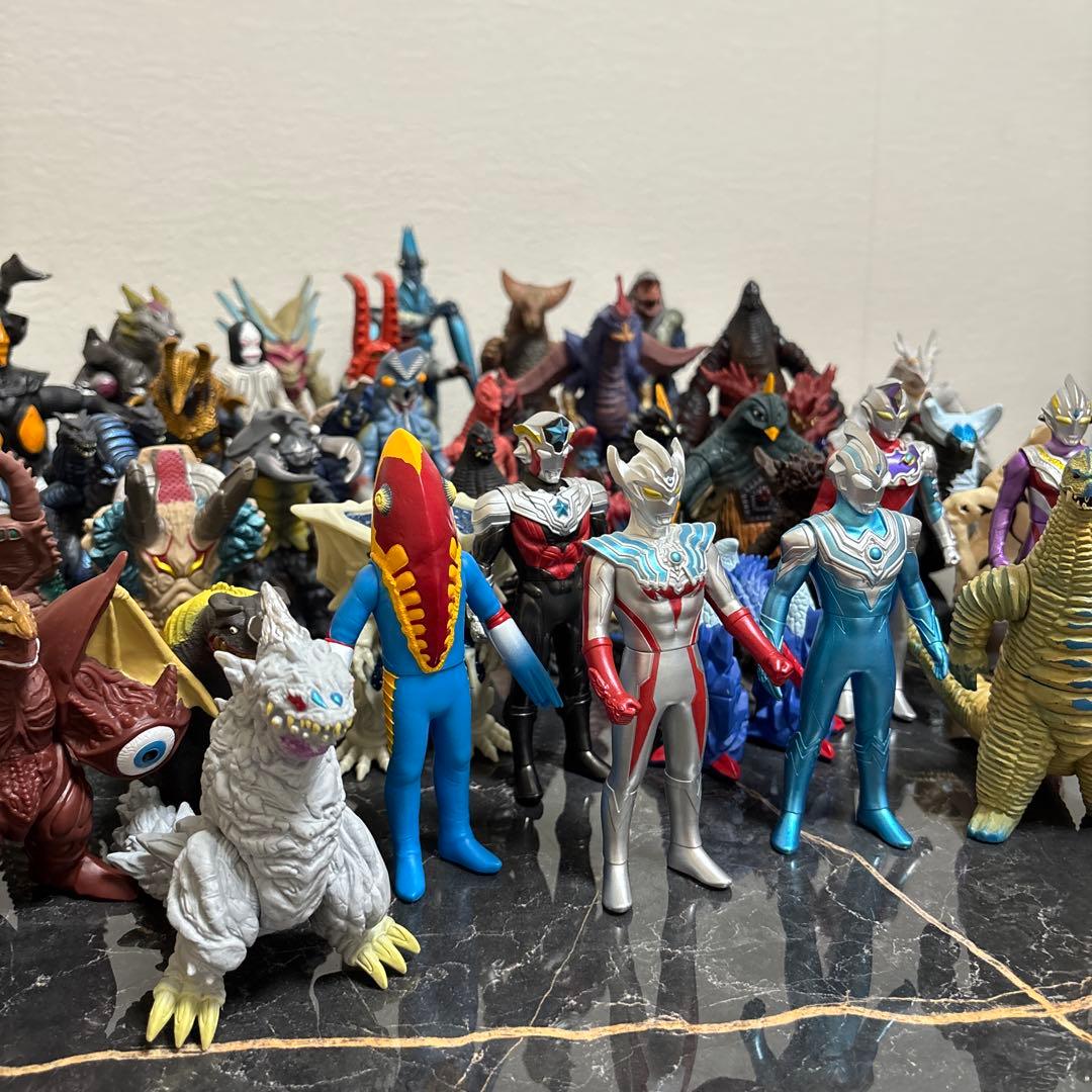 ウルトラマン　フィギア　怪獣　大量　まとめ売り