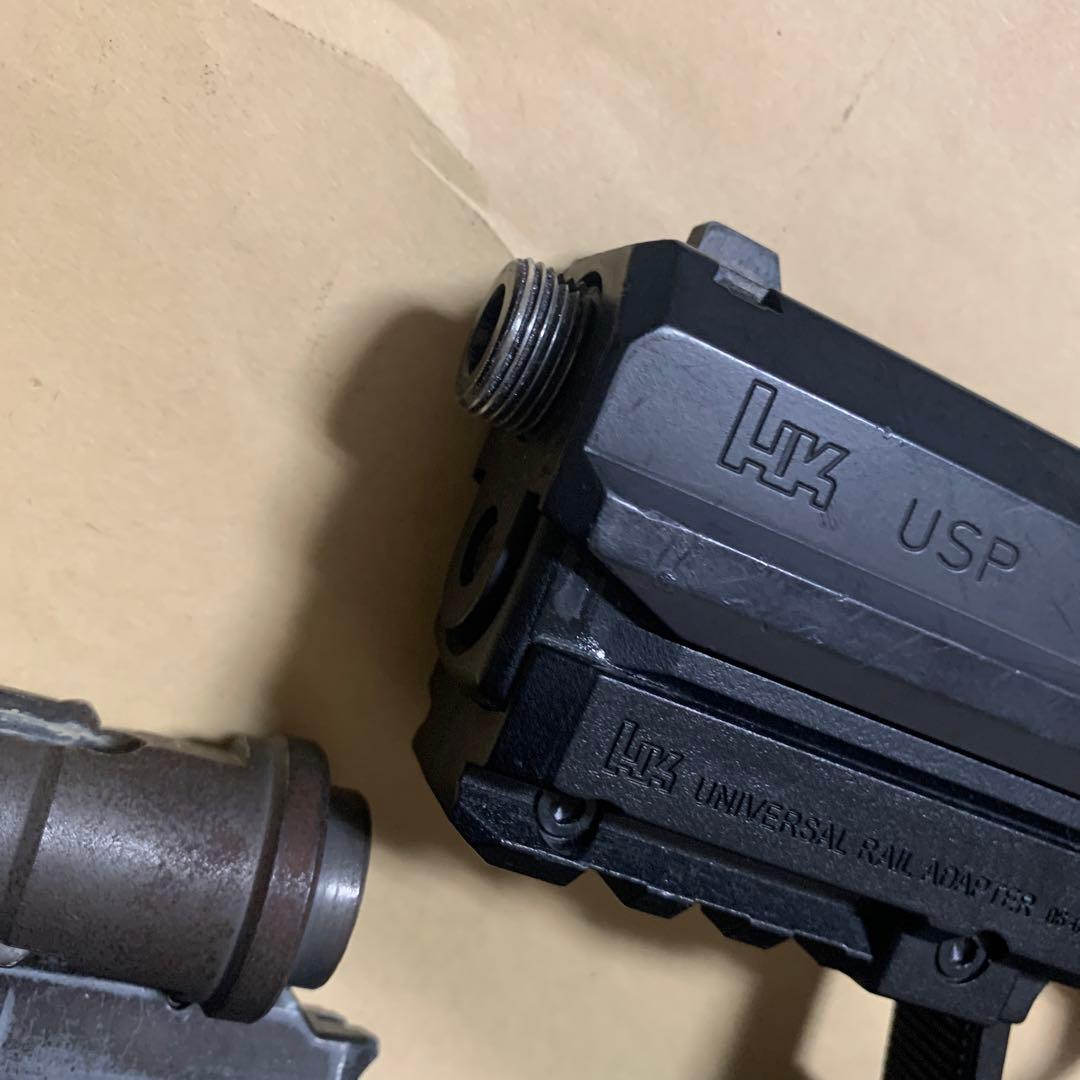 電動ハンドガン、マルイ、マガジン4つ