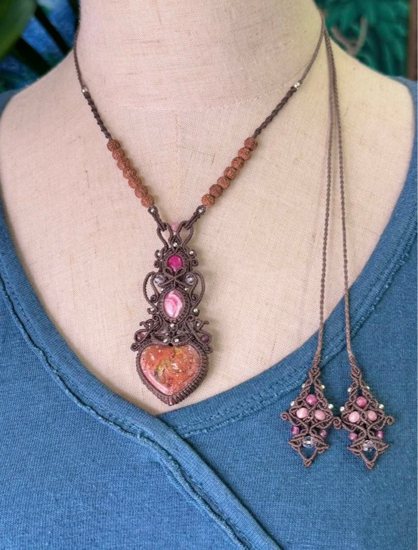 専用ぺージ♡カンテラオパール＆インカローズ＆インペリアルロードナイトのネックレス