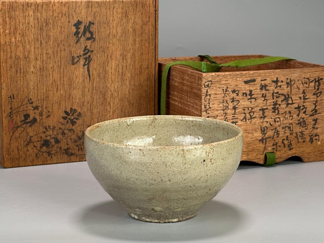 朝鮮古美術　李朝時代　茶道具　茶碗　白磁　貫入 時代　古物　韓国美術　旧蔵供箱