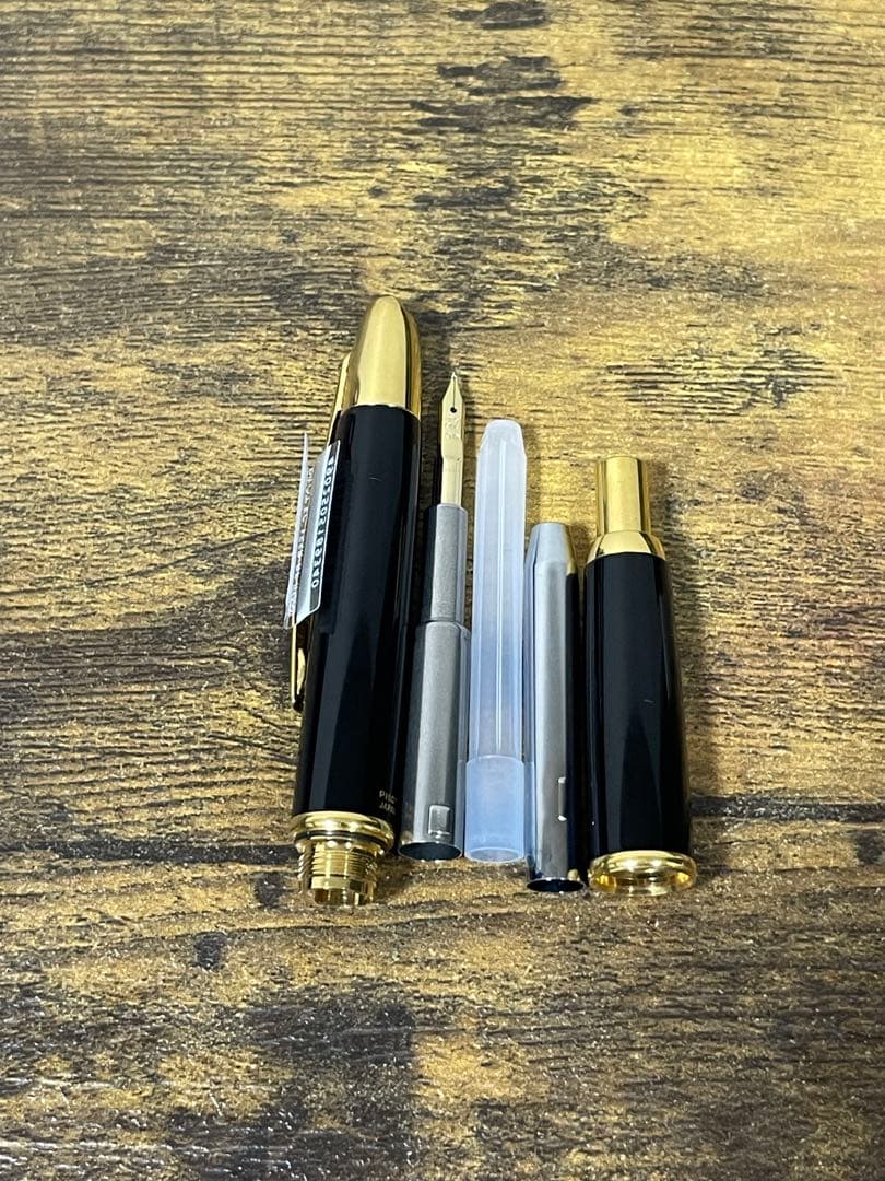 未使用に近い　シール付き　18金　ゴールド　中字　キャップレス　万年筆　備品付き