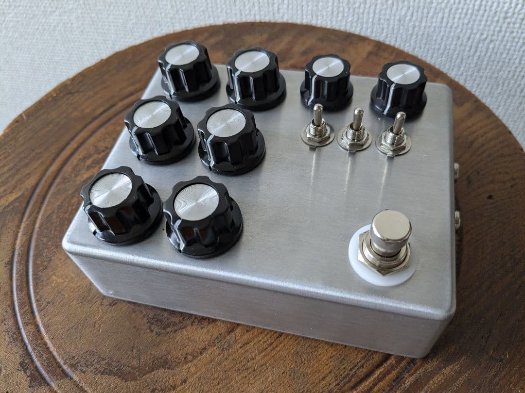 エフェクター製作引き受けます