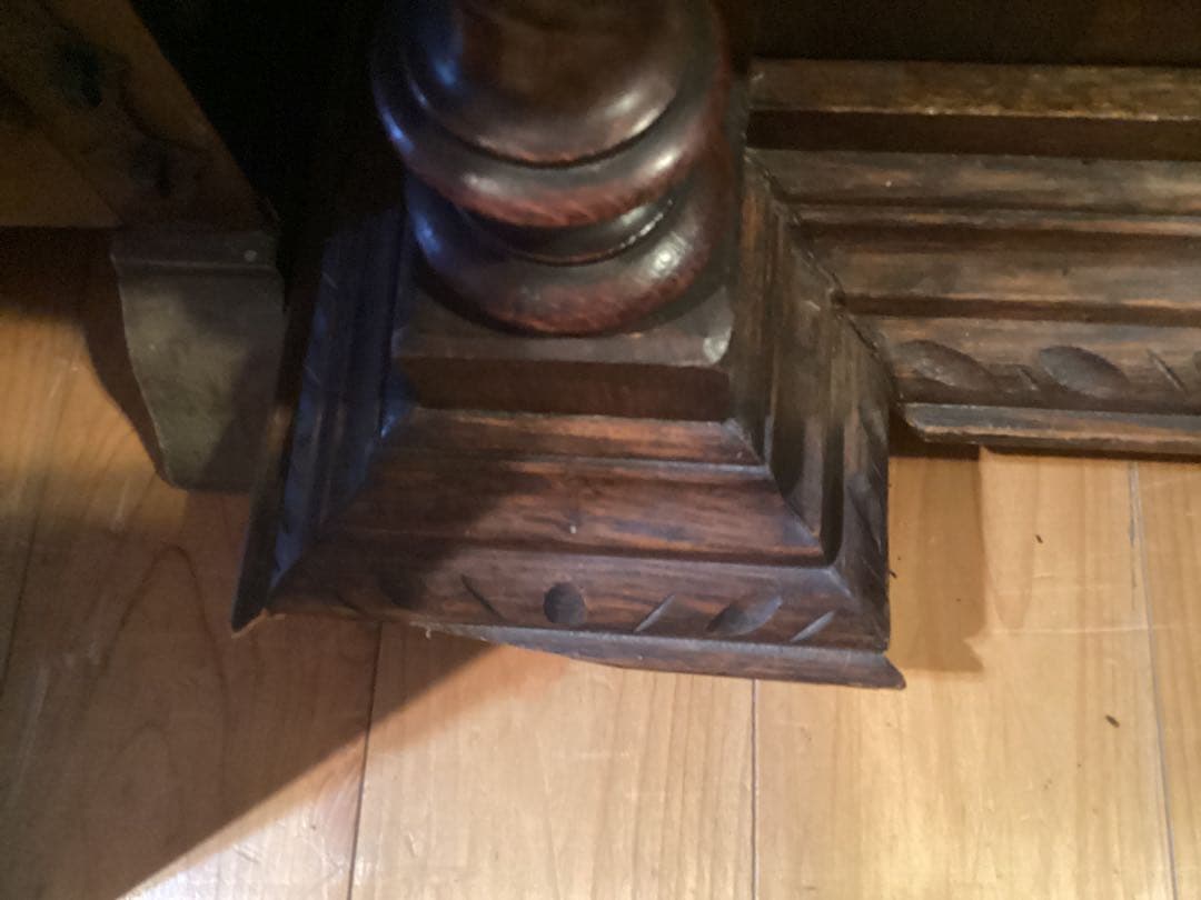 19世紀 アンティークフレンチ　オーク　ルネッサンス　ハントスタイルキャビネット