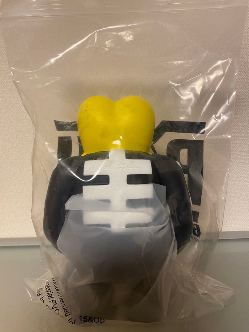 BOUNTY HUNTER x MOONEYES SKULL-KUN フィギュア
