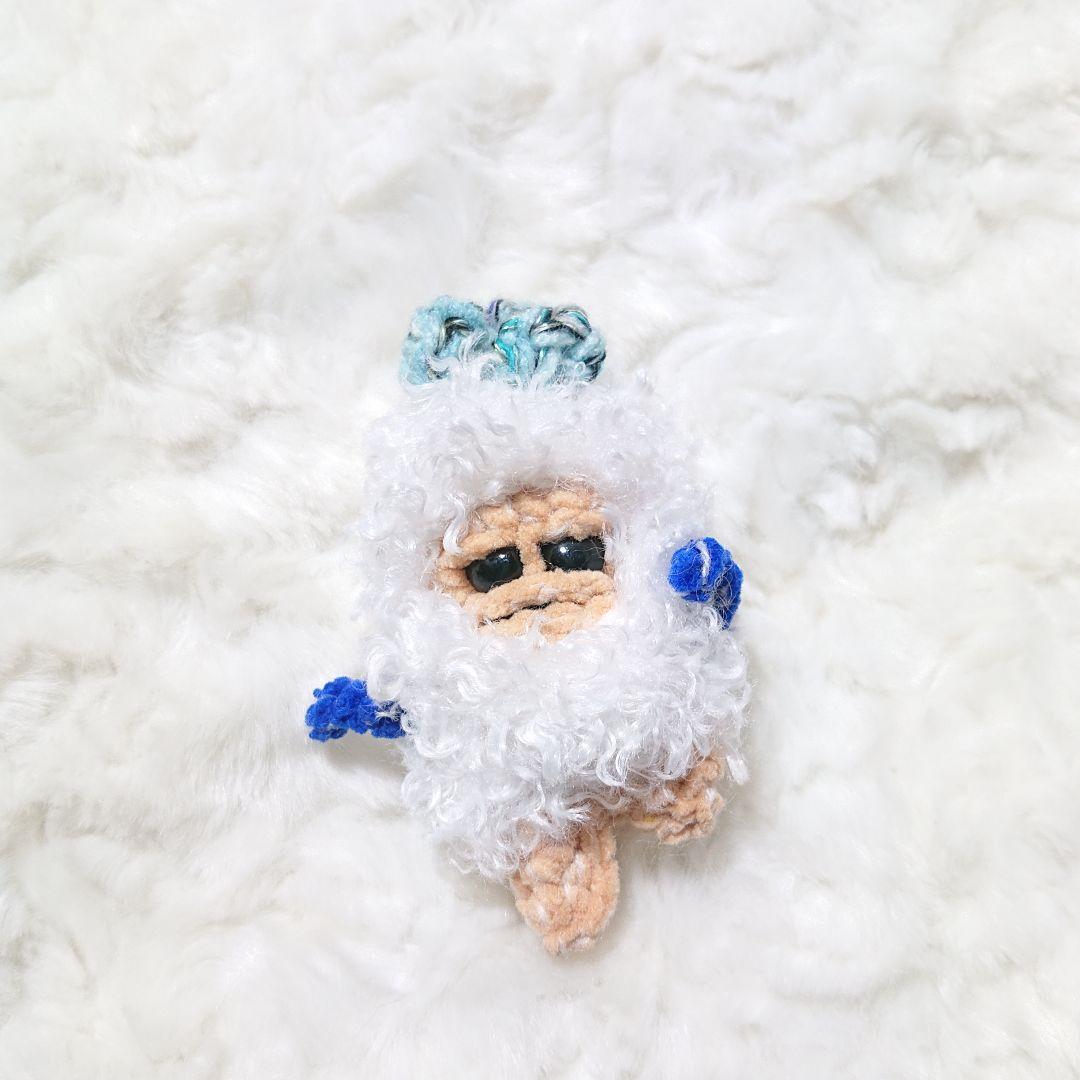 もこもこひつじ　マンドラゴラのあみぐるみ