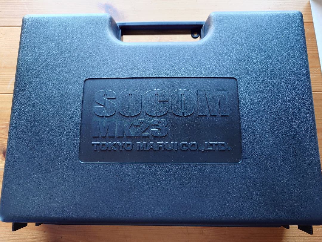 東京マルイ　ソーコムガスガン固定式　ケース付き箱付き