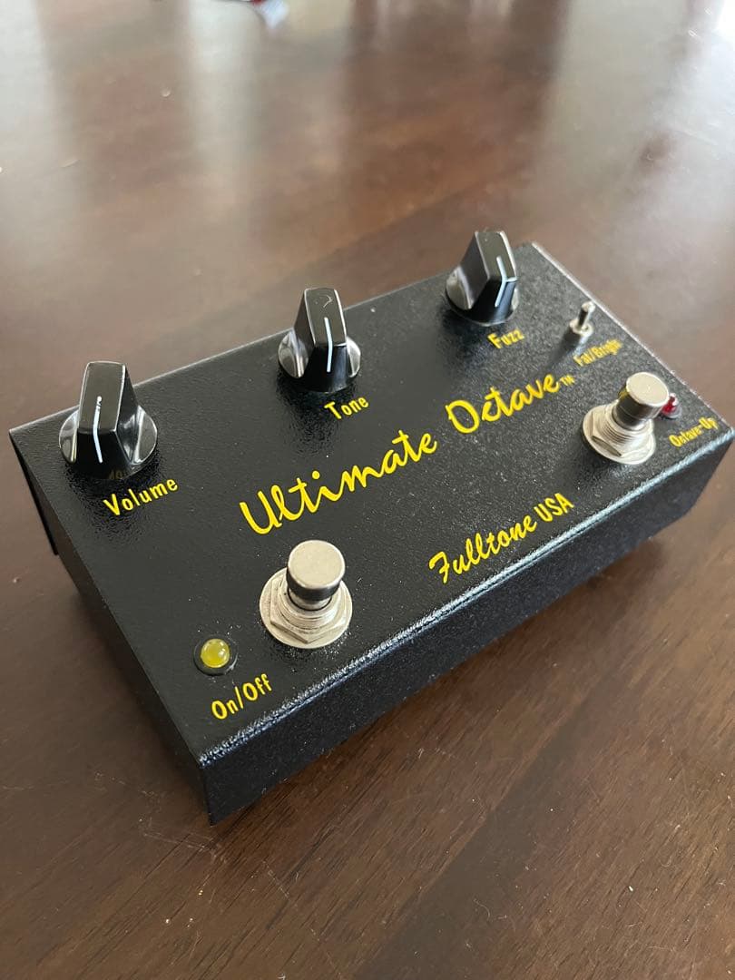 Gino　Fulltone Ultimate Octave Fuzz