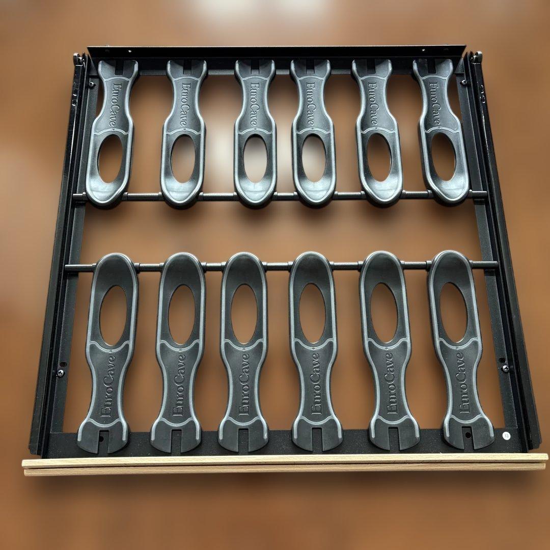 ワインセラー・ユーロカーブ、EuroCave、ソムリエの手、引出し棚CS