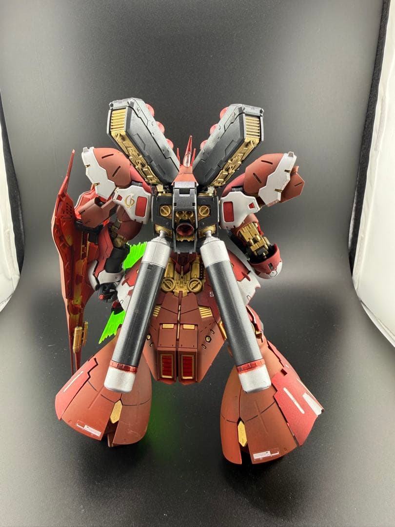 RGサザビー　ガンプラ