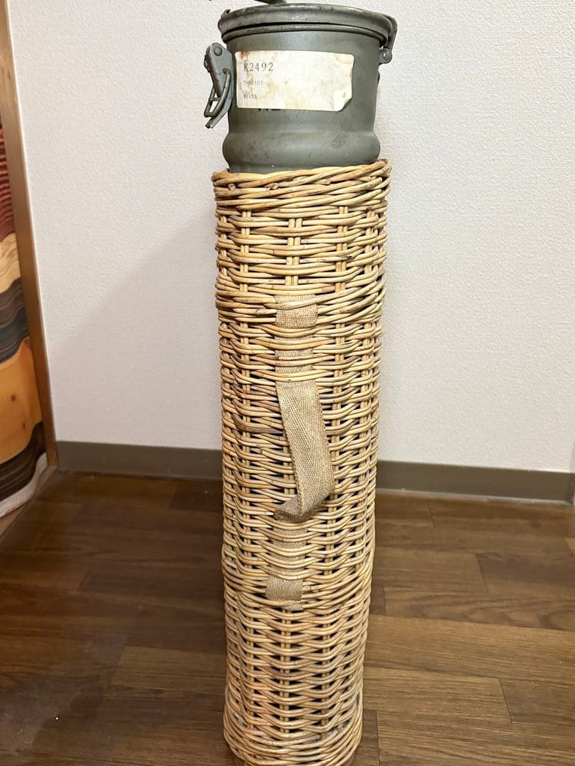 スイス軍 グレネードケース バスケット　軍放出品　弾薬入れ　ミリタリー　軍物