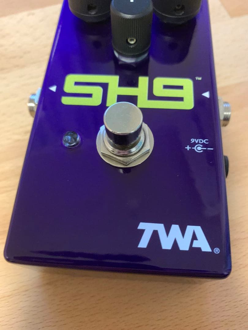 TWA SH9 Scott Henderson signature
