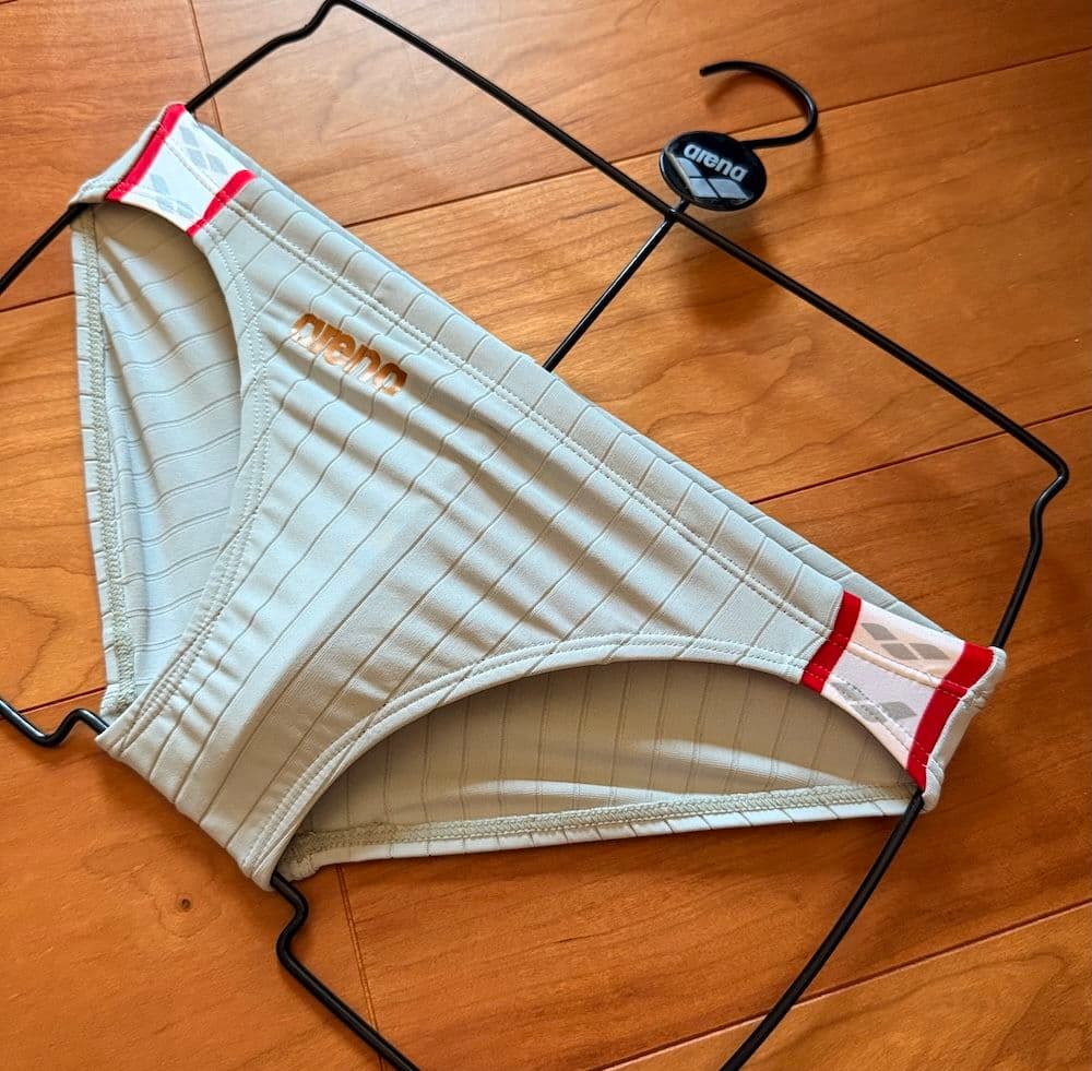 【美品】ARENA ダブルマット ARN2027 ゴールドロゴ Sサイズ 競パン