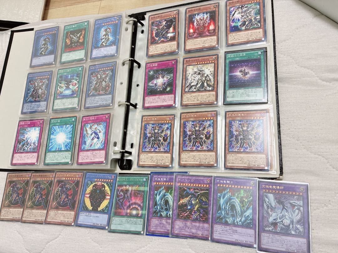 遊戯王 引退品 まとめ売り ＋おまけ付 スーパー以上約500枚