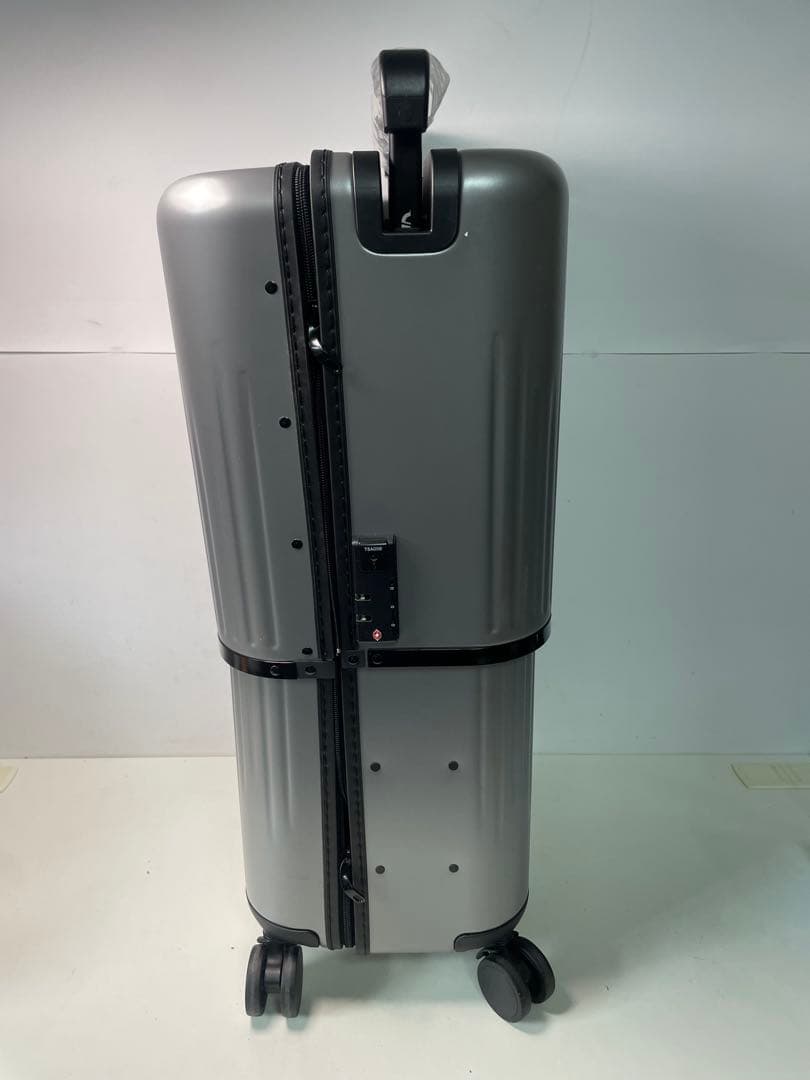 スーツケースVELO 可変式 TSAロック搭載 シルバー