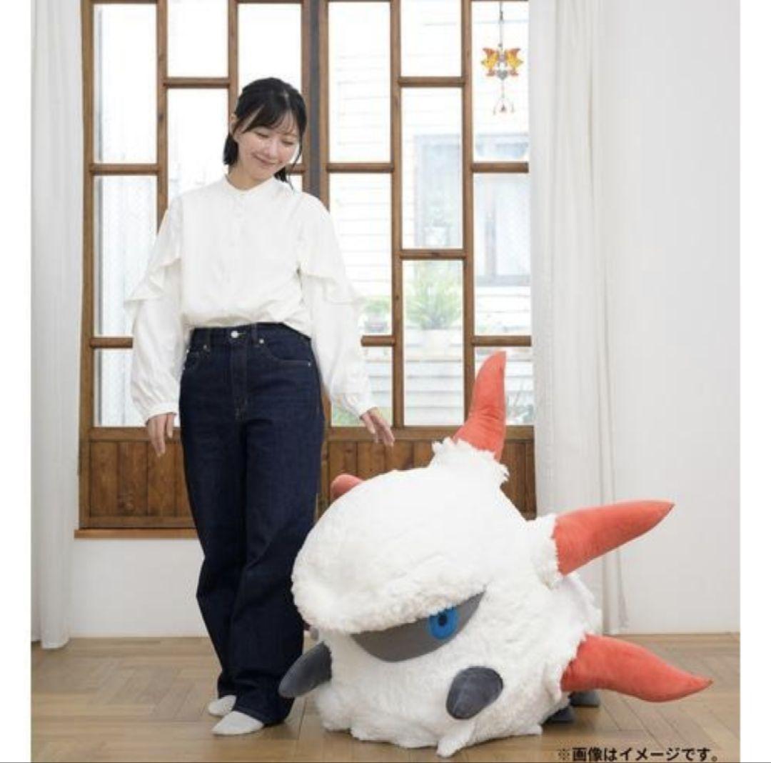 等身大　メラルバ　ポケモンセンター　ぬいぐるみ　新品