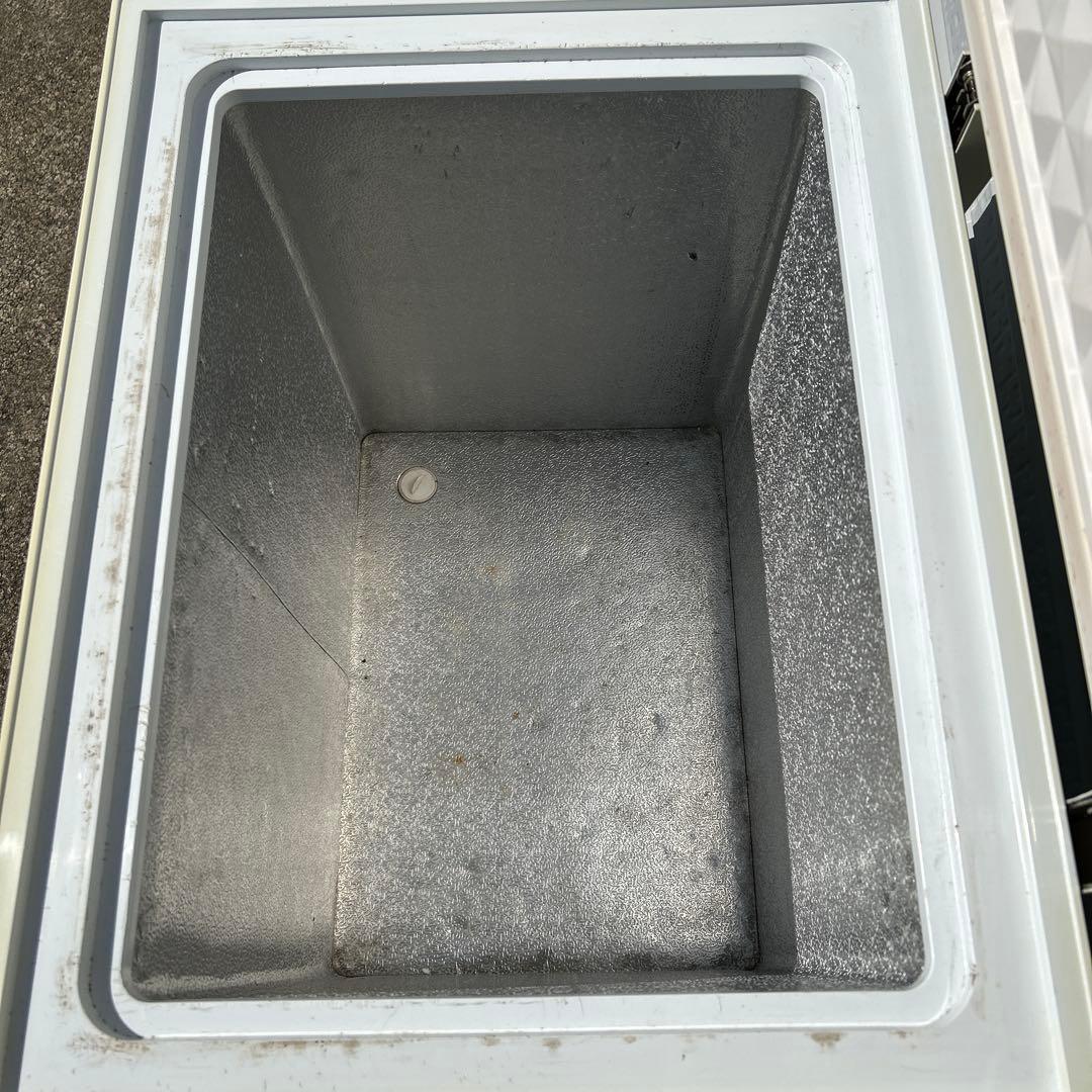 ホワイト チェストフリーザー