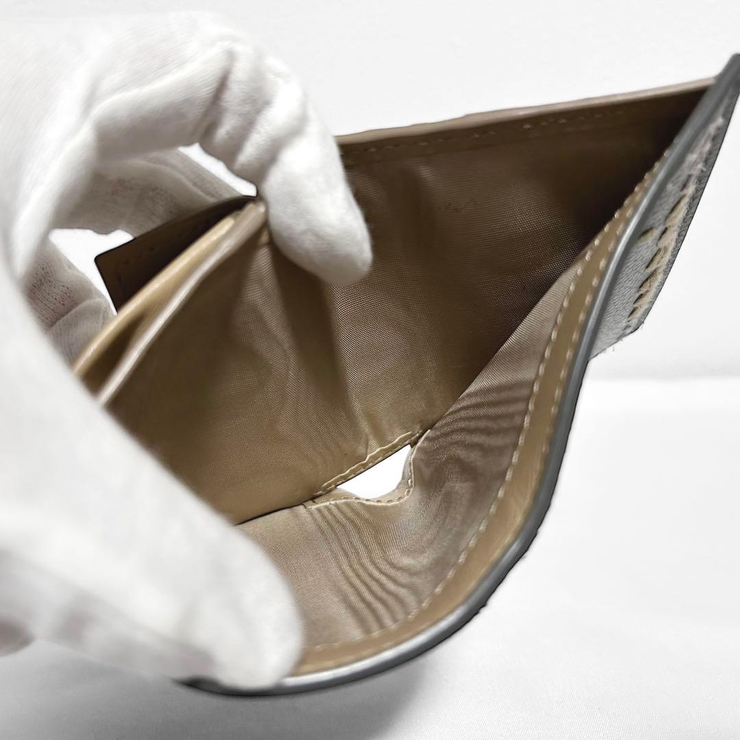 美品 MARNI マルニ 2つ折り財布 レザー ロゴ刺繍