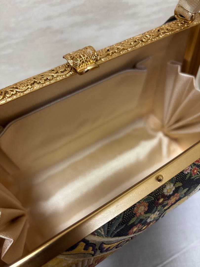 和装用草履バッグセット　金　正絹　正倉院模様　刺繍　多色使い　成人式　未使用品