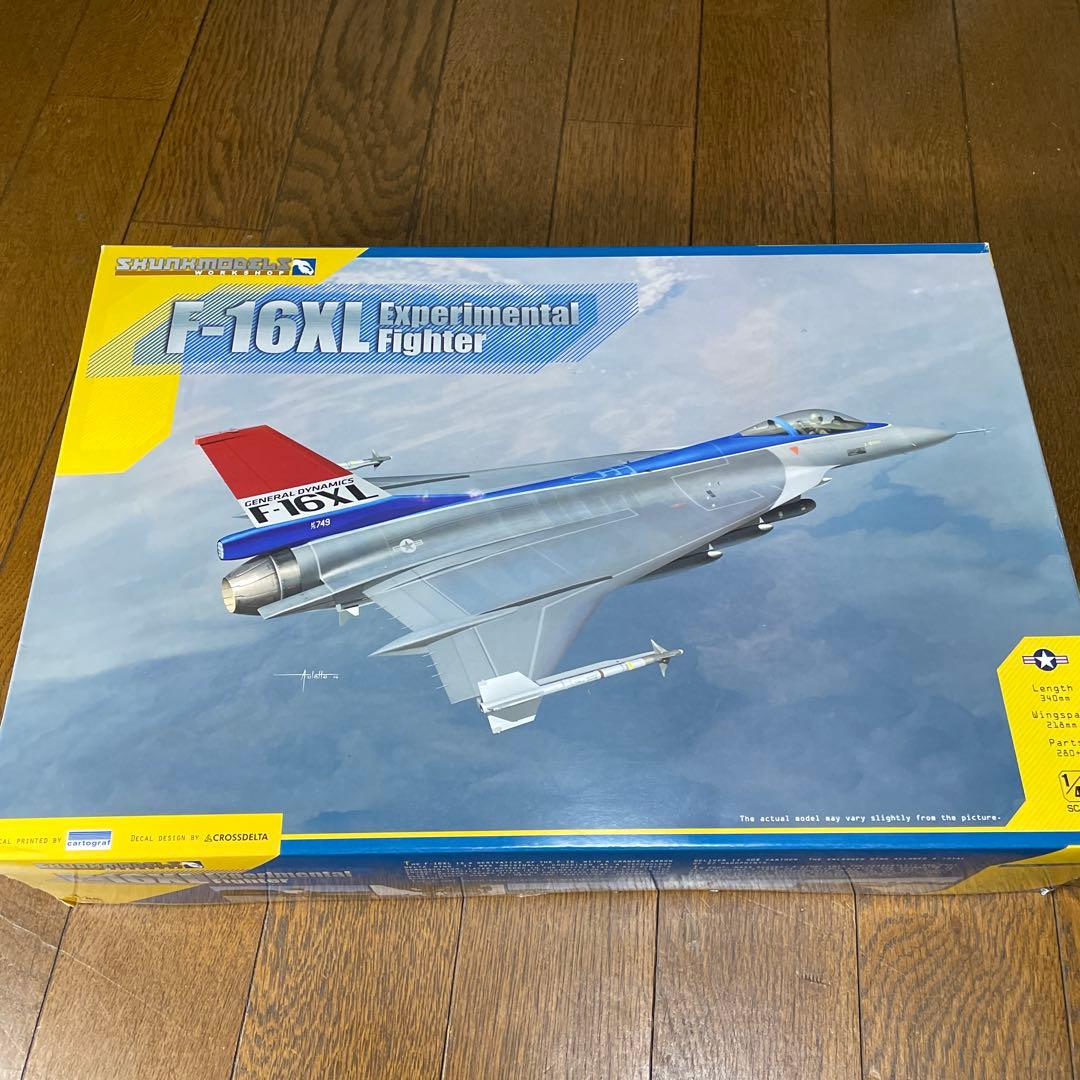 F-16XL Experimental Fighter プラモデル