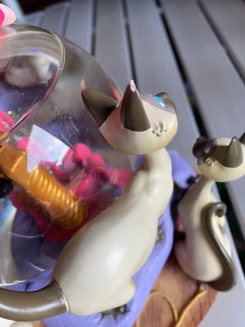 不思議の国のアリス チェシャ猫　スノードーム　オルゴール　フィギュア