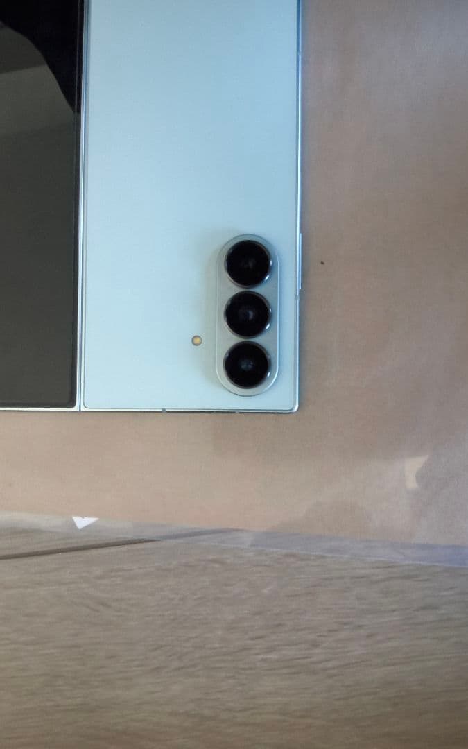 Samsung Galaxy Z Fold7 simフリーモデル　ミント色