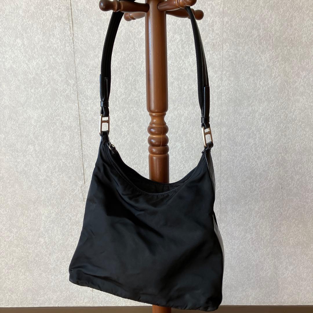 PRADA ショルダーバッグ ブラック