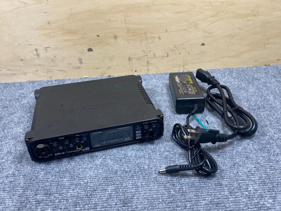 MOTU ultralite mk3 hybrid オーディオインターフェース