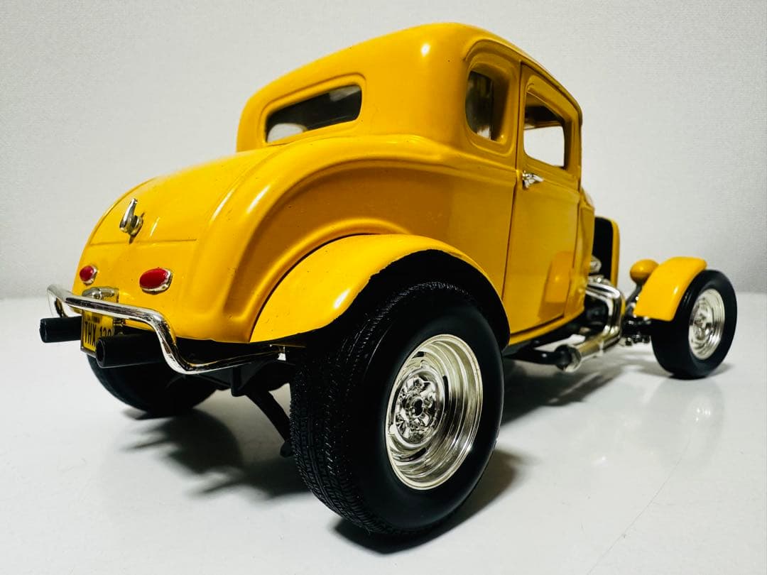 Ertlアーテル/'32Fordフォード Deuceデュース アメグラ 1/18