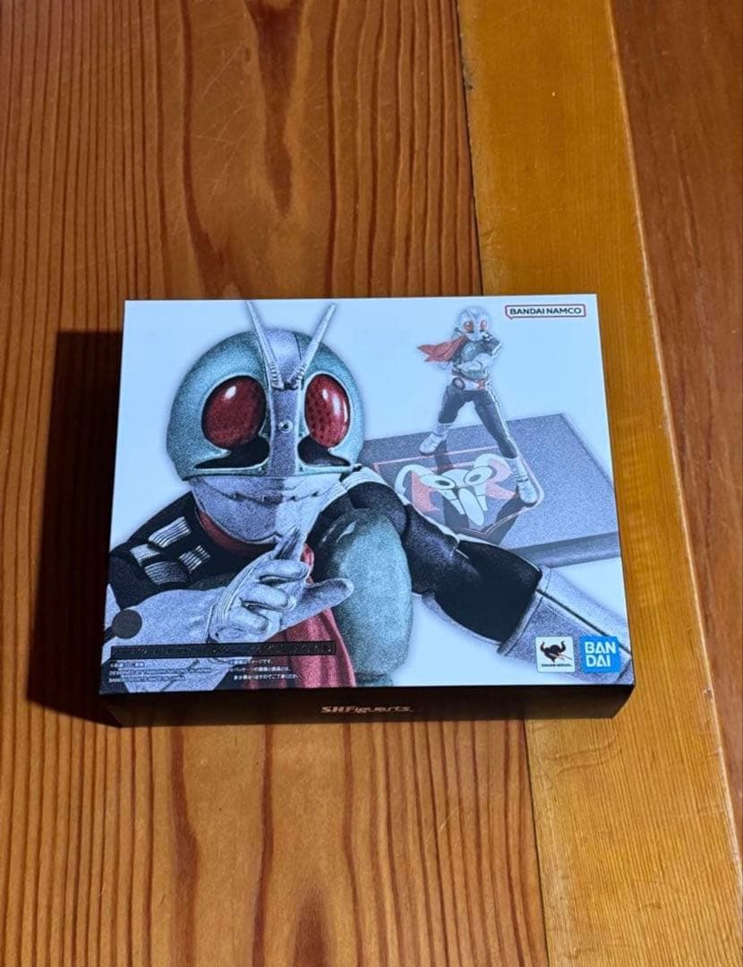 S.H.Figuarts (真骨彫製法) 仮面ライダー新1号 初回限定台座付属付