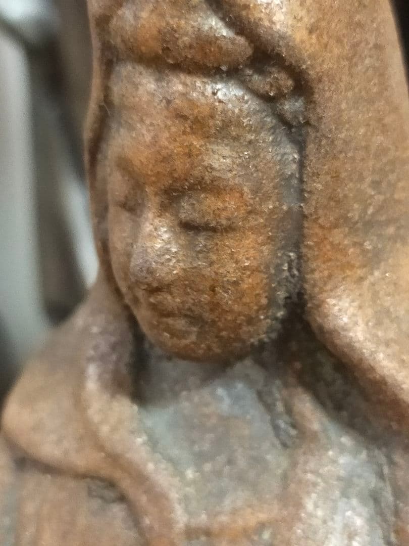 ♥古鉄製　観音像　２．４ｋｇ　観音様　仏像　観音菩薩　骨董　古玩